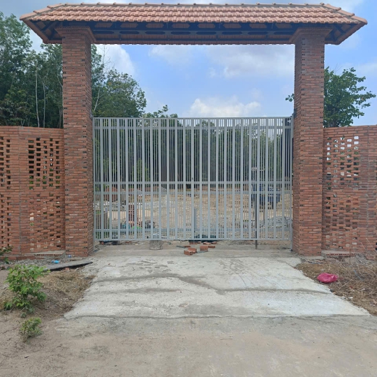 THI CÔNG CỬA CÔNG TÂY NINH