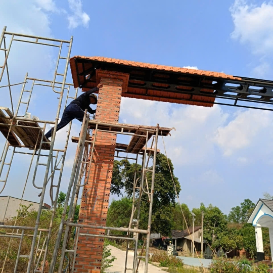 THI CÔNG CỬA CÔNG TÂY NINH